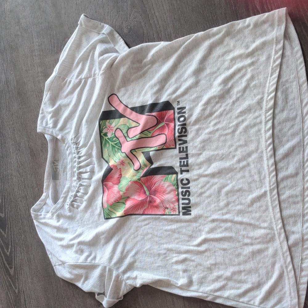 MTV shirt